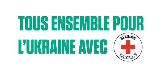 Texte en vert "Tous ensemble pour l'Ukraine avec" à côté du logo de la Croix-Rouge belge sur fond blanc.